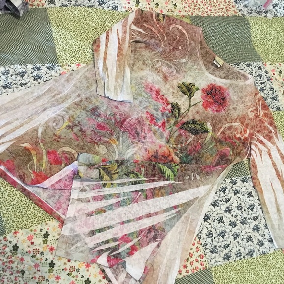 Jess and Jane tunic tee - Picture 2 of 6